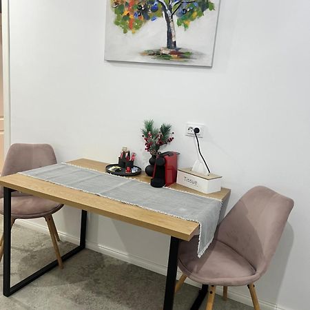 Astra 1Bedroom บราชอฟ ภายนอก รูปภาพ